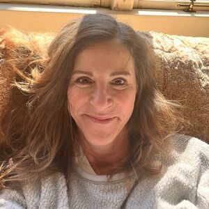 Meet your Posher, Claire